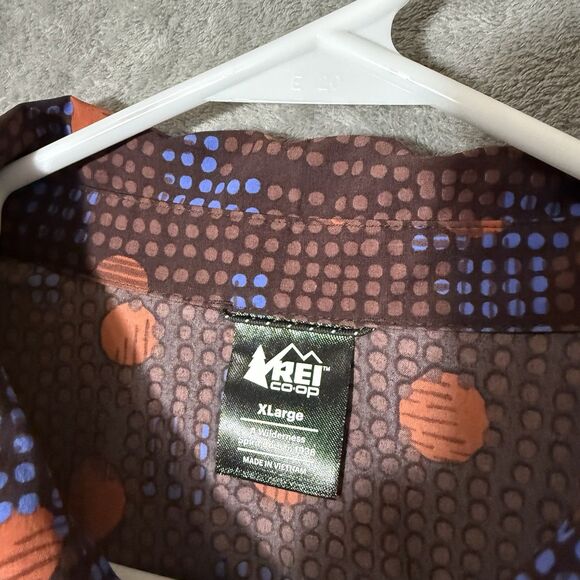 REI Co-op Shirt Men XL Button Up Short Sleeve Hiking Outdoor Maroon Polka Dot - Picture 4 of 12